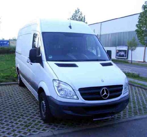 Transporter Von Avis Avs Europcar